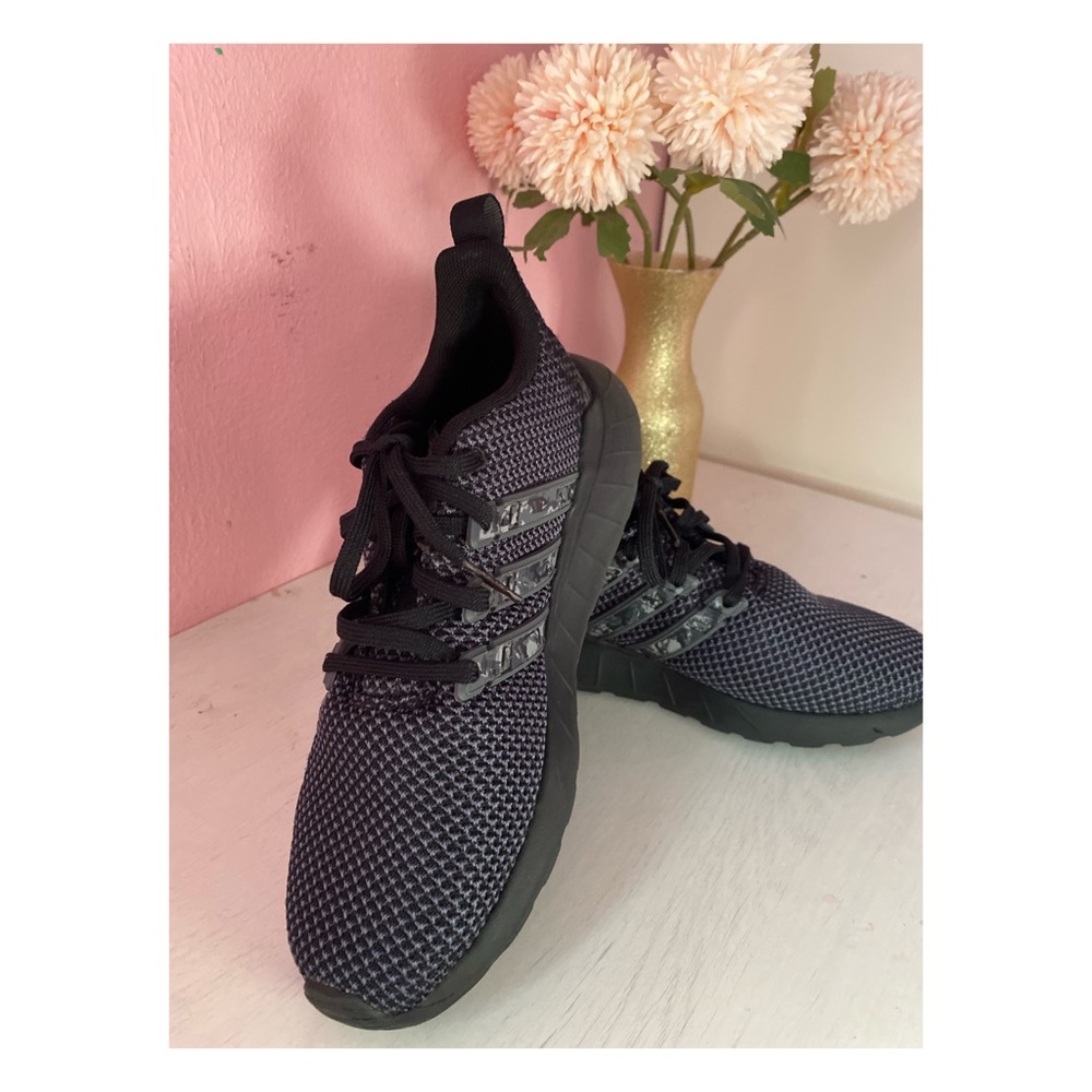 - adidas sneakers "questar flow